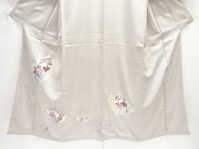  霞に菊・観世水模様刺繍訪問着